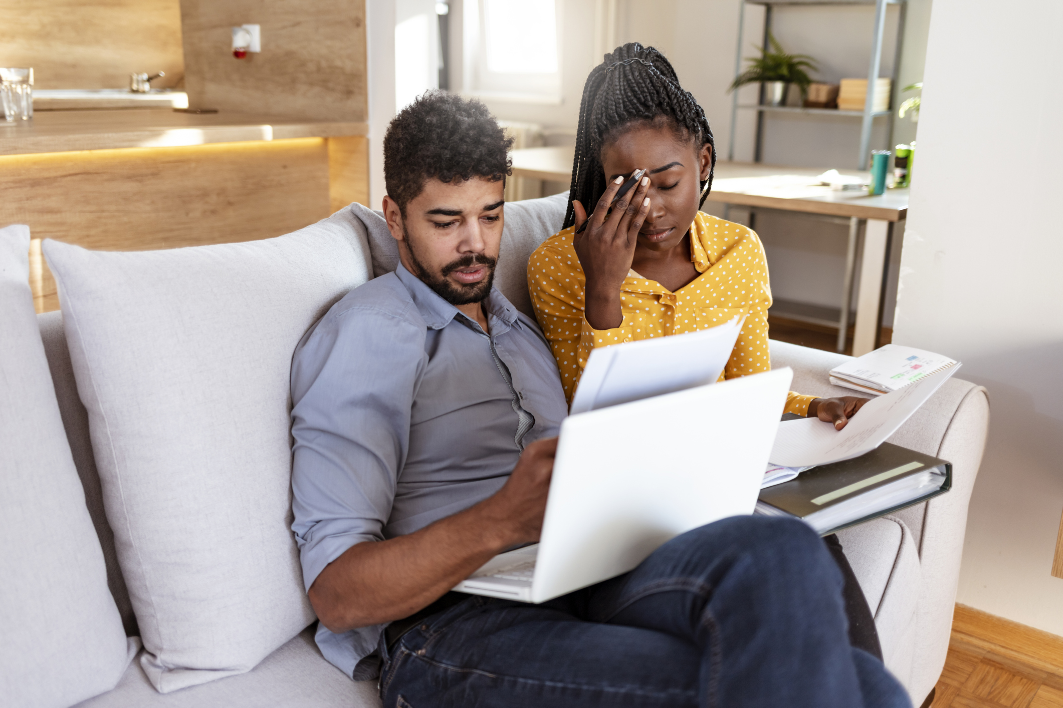 couple looking at laptop