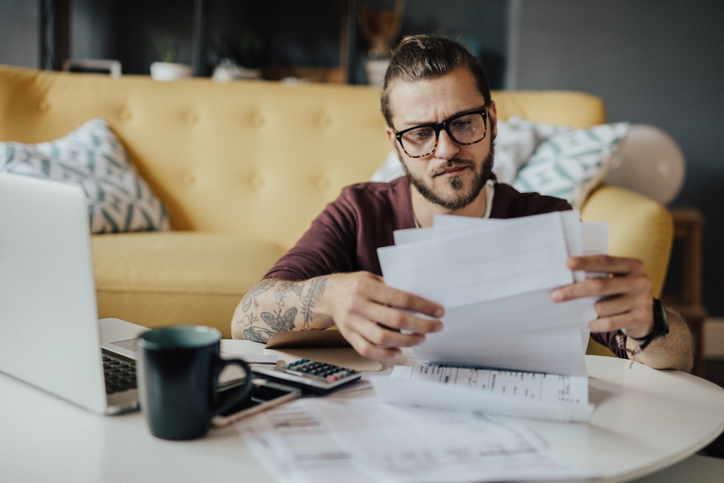 Young man handled household expenses